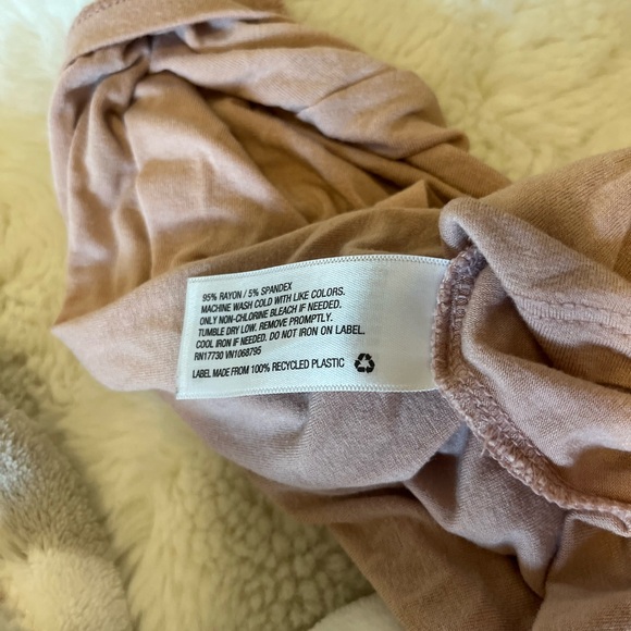 Women’s Short Sleeve T-Shirt - A New Day Light Pink X-Large - Picture 5 of 5